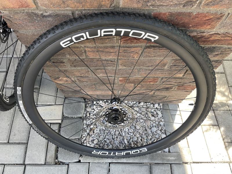 Carbon kola -EQUATOR 30T-Disc