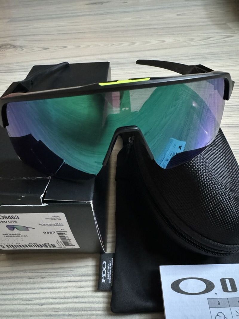 OAKLEY Sutro Lite Matte Black Prizm Road Jade