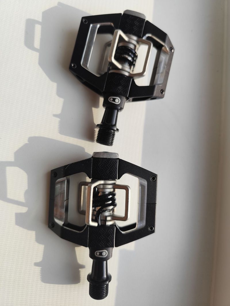 CRANKBROTHERS Mallet Trail Black + kufry/zarážky