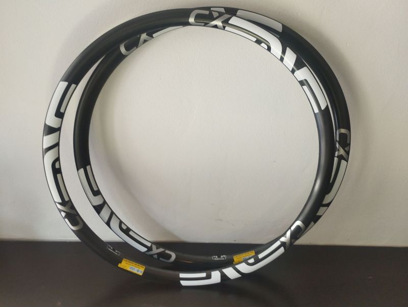 ENVE COMPOSITES CX DISC TUBULAR RIM - NA GALUSKY,28 DĚR - POUZE 2ks