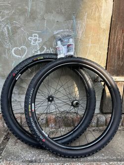 NOVÁ Zapletená karbonová Kola Reynolds Blacklabel 309/289 XC 29"+tmel+ventilky+Pláště Hutchinson