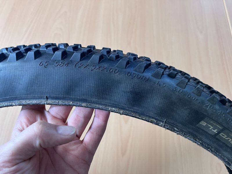 Lehký trailový plášť Schwalbe Rocket Ron 27,5×2,6"