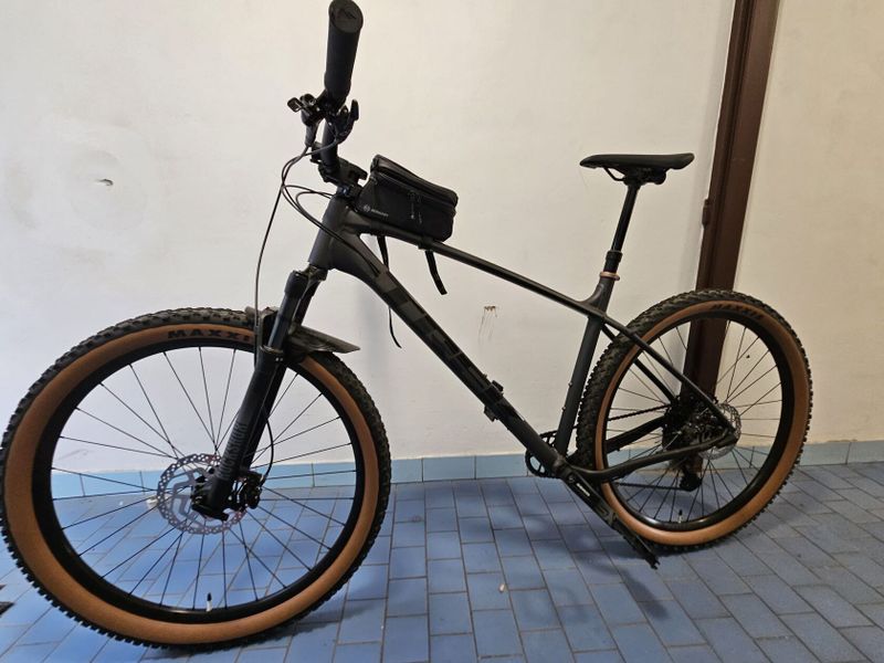 TREK Marlin 8 Gen 3 Matte Black 2023 - XL