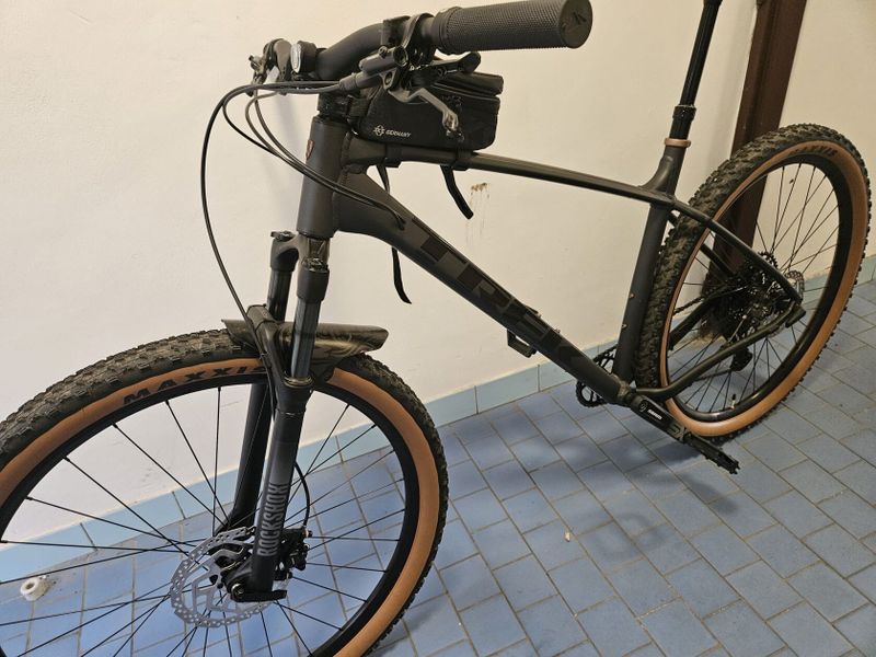 TREK Marlin 8 Gen 3 Matte Black 2023 - XL