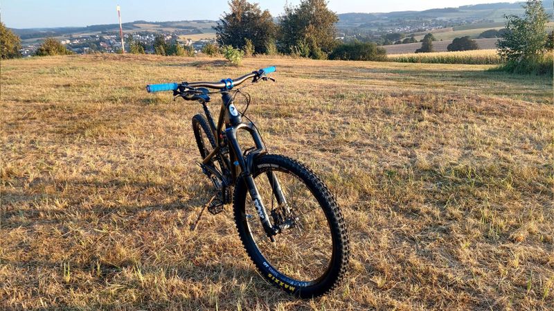 CANYON SPECTRAL AL 6.0 ve velikosti L, 2021