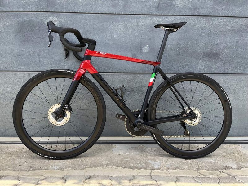 Colnago C68 Disc + Ultegra Di2 + Fulcrum Wind 420