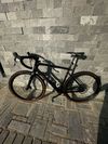 Specialized diverge sport karbon AXS rival