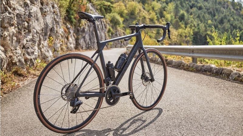 Canyon Endurace CF 7 eTap