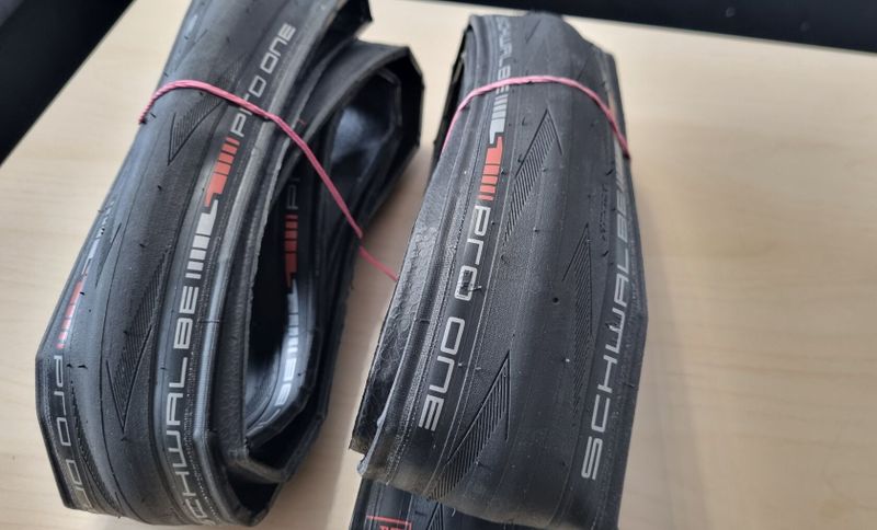 Schwalbe Pro One 700x28C TT silniční