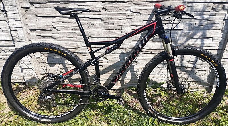 Specialized Epic celoodpružené kolo v dobrém stavu