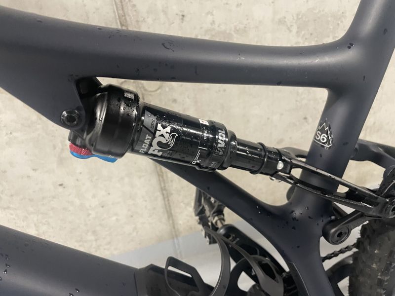 Prodám Horské kolo SPECIALIZED Stumpjumper Comp Satin Dark Navy 2023