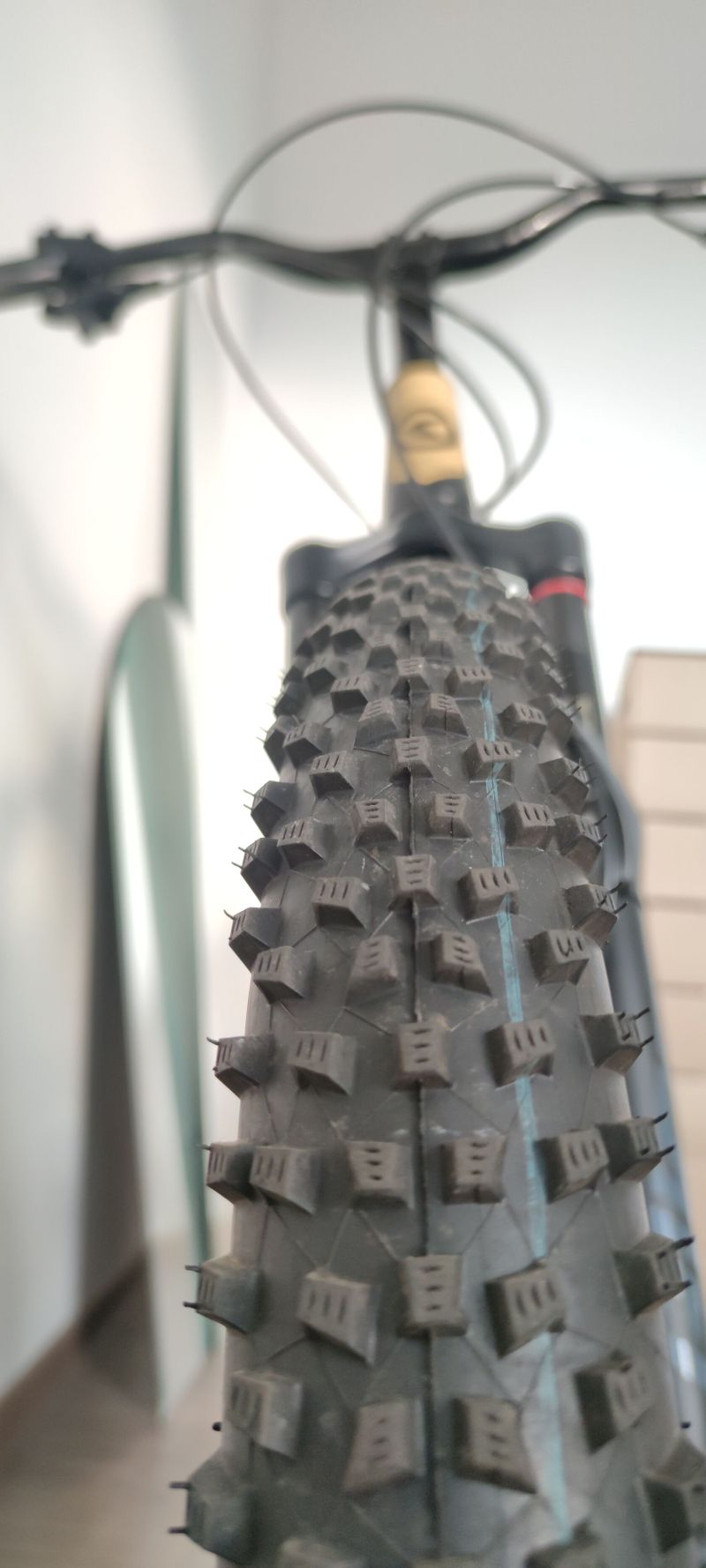 Kellys Gibon 50 + Vidlice Rock Shox Pike 160