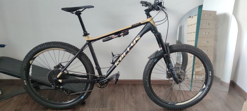 Kellys Gibon 50 + Vidlice Rock Shox Pike 160