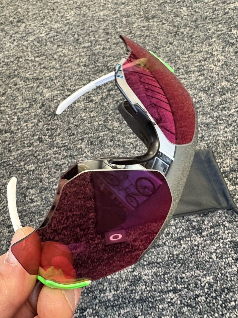 Oakley EV Zero Range