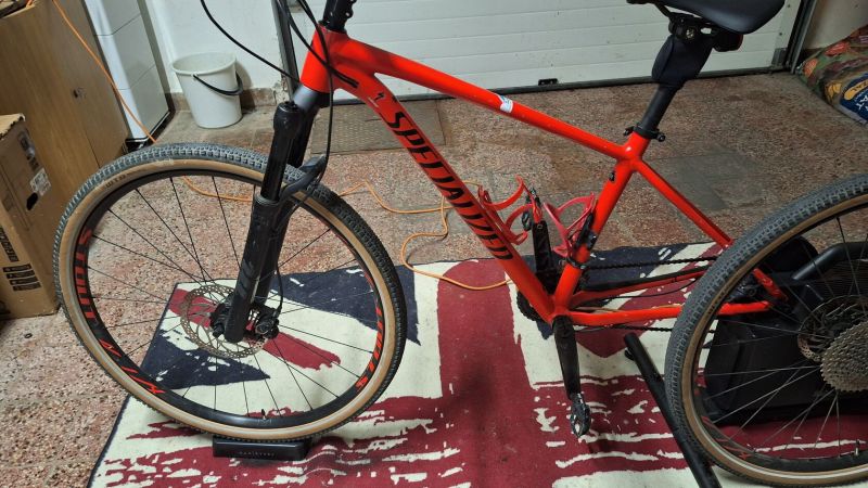 Prodám Specialized rockhoopper