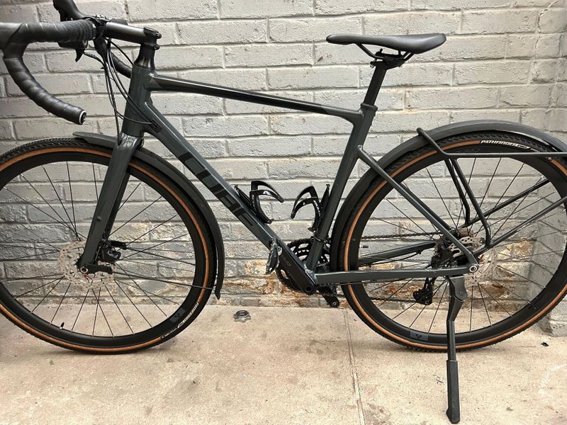 CUBE NUROAD RACE FE 2022