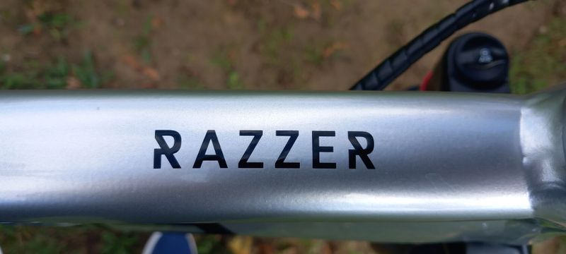 PELLS RAZZER EVO SILVER – stavba