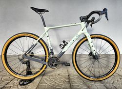 Gravel Canyon Grizl SL8 Carbon 2022