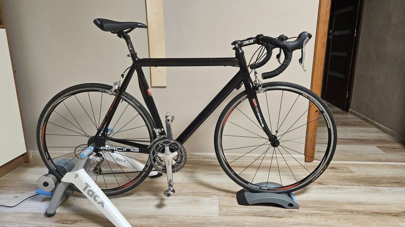 Cyklotrenažér Tacx Flow T2240