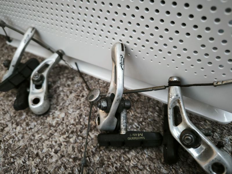 Shimano Alivio cantilever