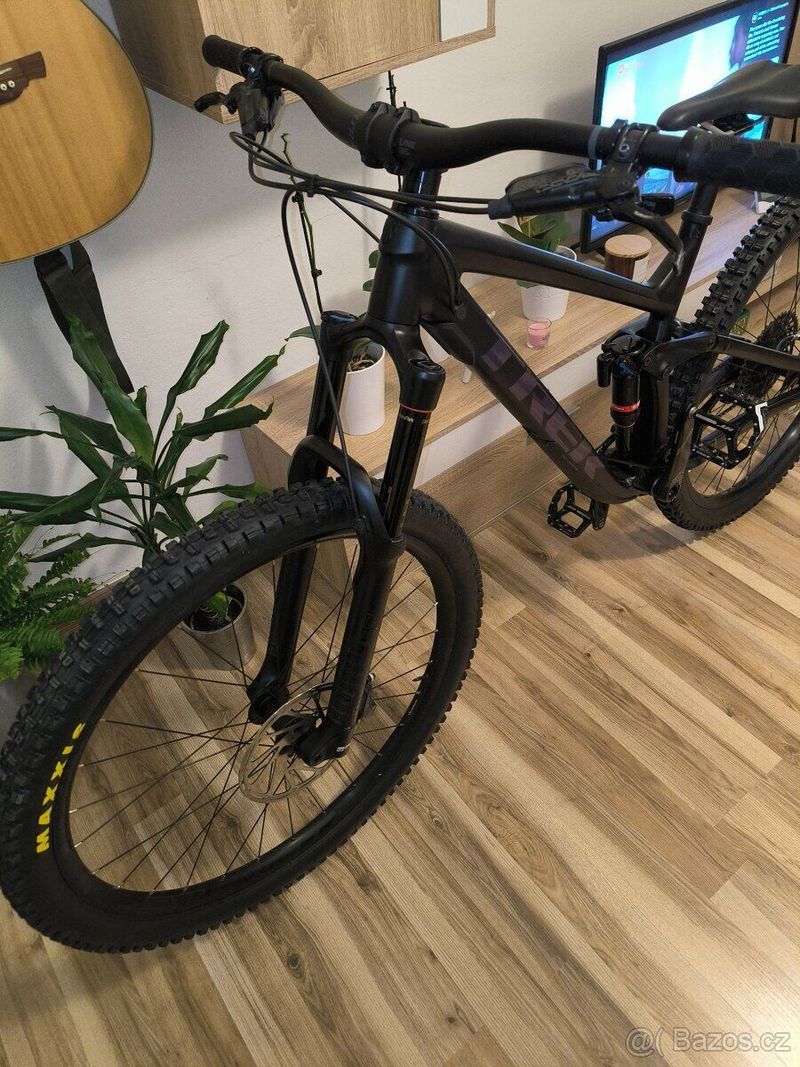 Trek Slash 8 29