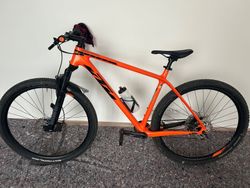 KTM Myroon PRO celokarbon