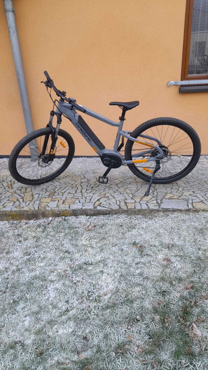 Prodám elektrokolo Haibike HardNine 4 Grey M