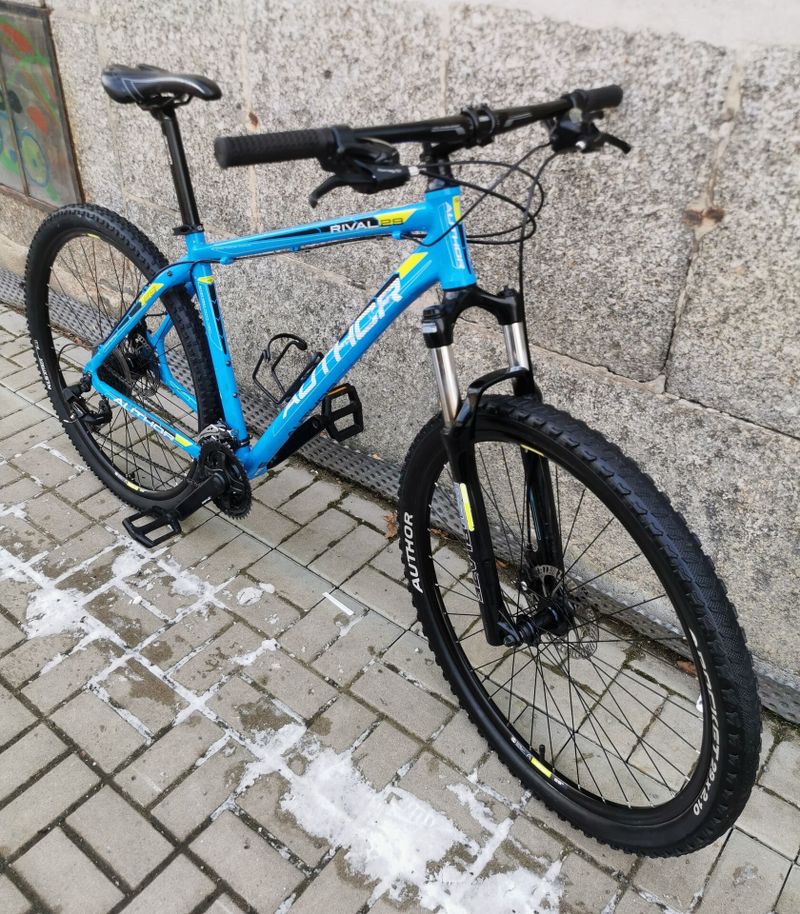 AUTHOR RIVAL 29" 3x8/RST GILA/kotouče vel.19"