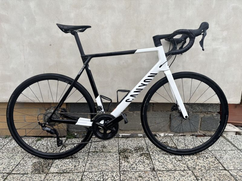 Canyon Ultimate CF SL 7 vel. XL