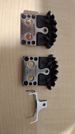 Brzdové destičky Shimano J4C0 metal