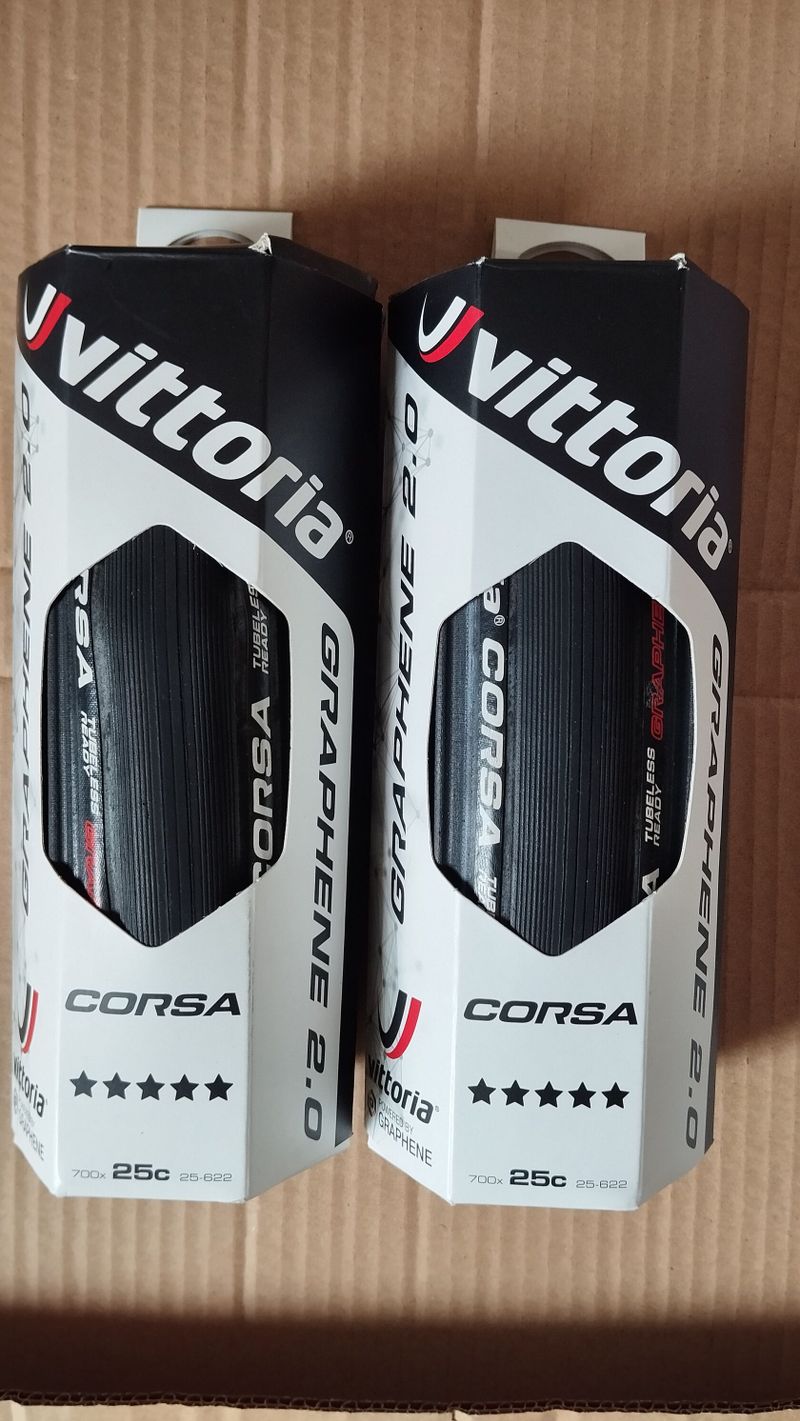 2x Vittoria Corsa Graphene 2.0 700x25