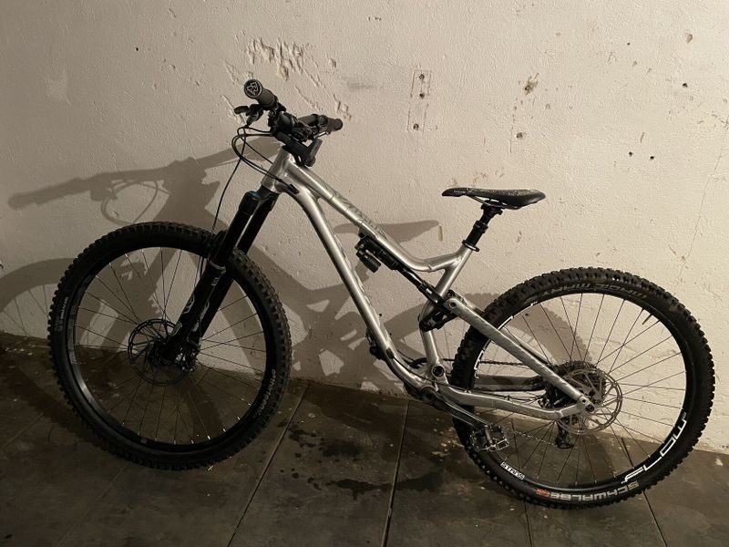 Commencal Meta