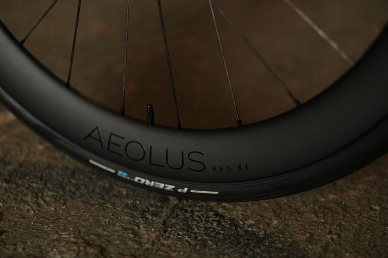 Zapletená kola Bontrager Aeolus Pro 51