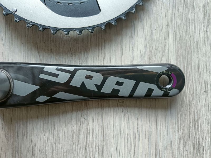 Sram Red 22 (2x11; 52/36; 170mm; PF30)