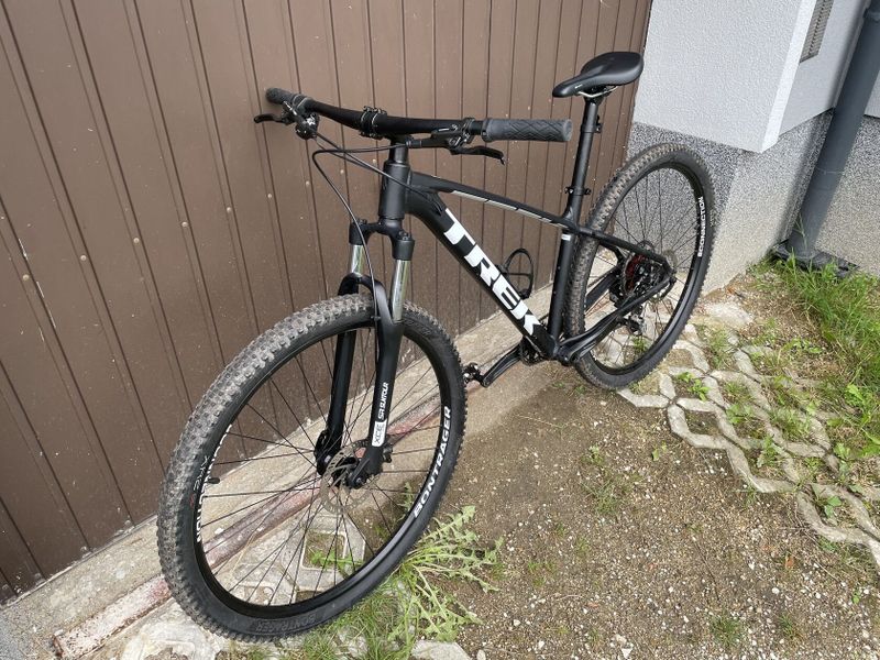 Trek Marlin 29” velikost M