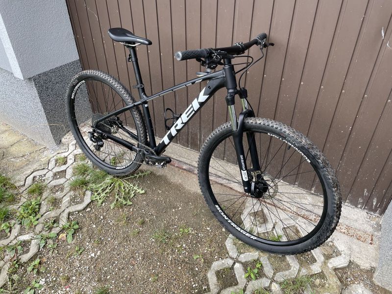 Trek Marlin 29” velikost M