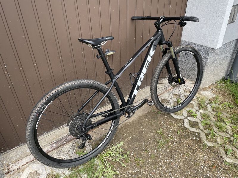 Trek Marlin 29” velikost M