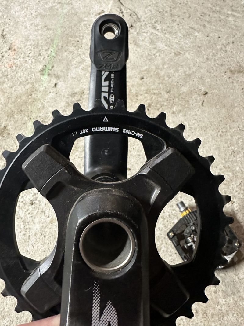 Kliky Shimano Saint + převodník + pedále + str.složení