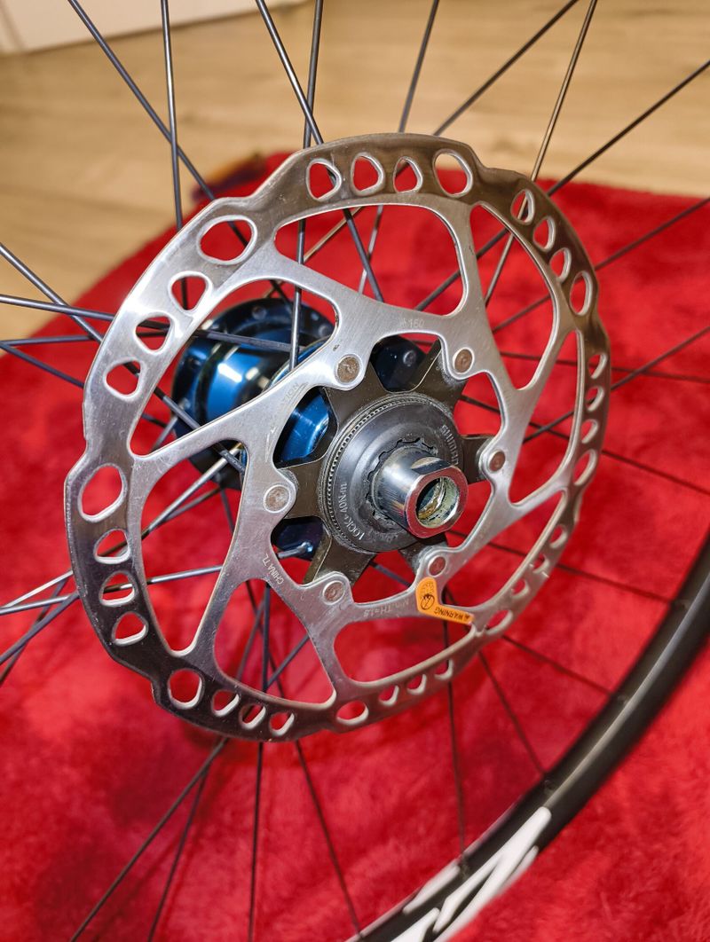 Zapletená kola SHIMANO SLX 