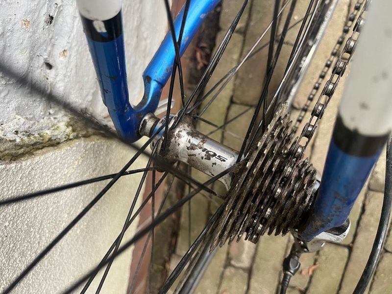 Cyklokrosové kolo Focus 2x10s Shimano 105, drobné vady na kráse.