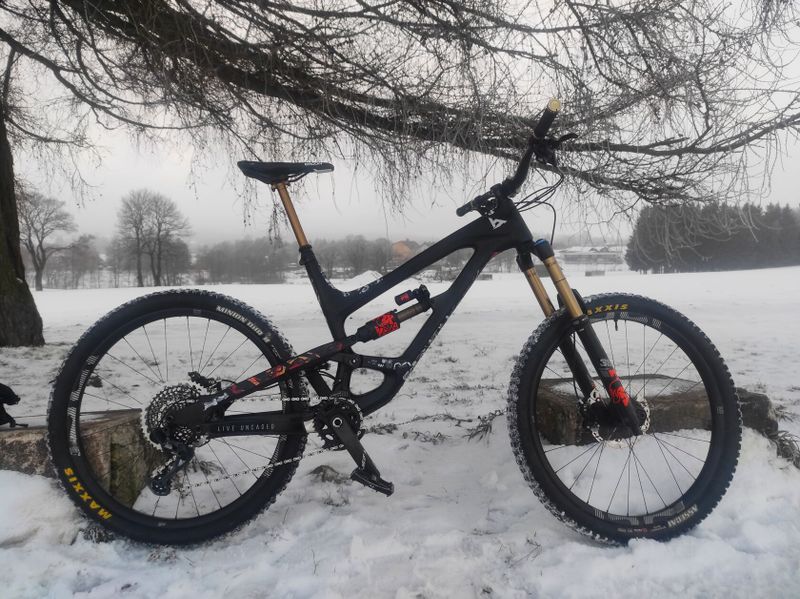 Yt Capra Pro Race