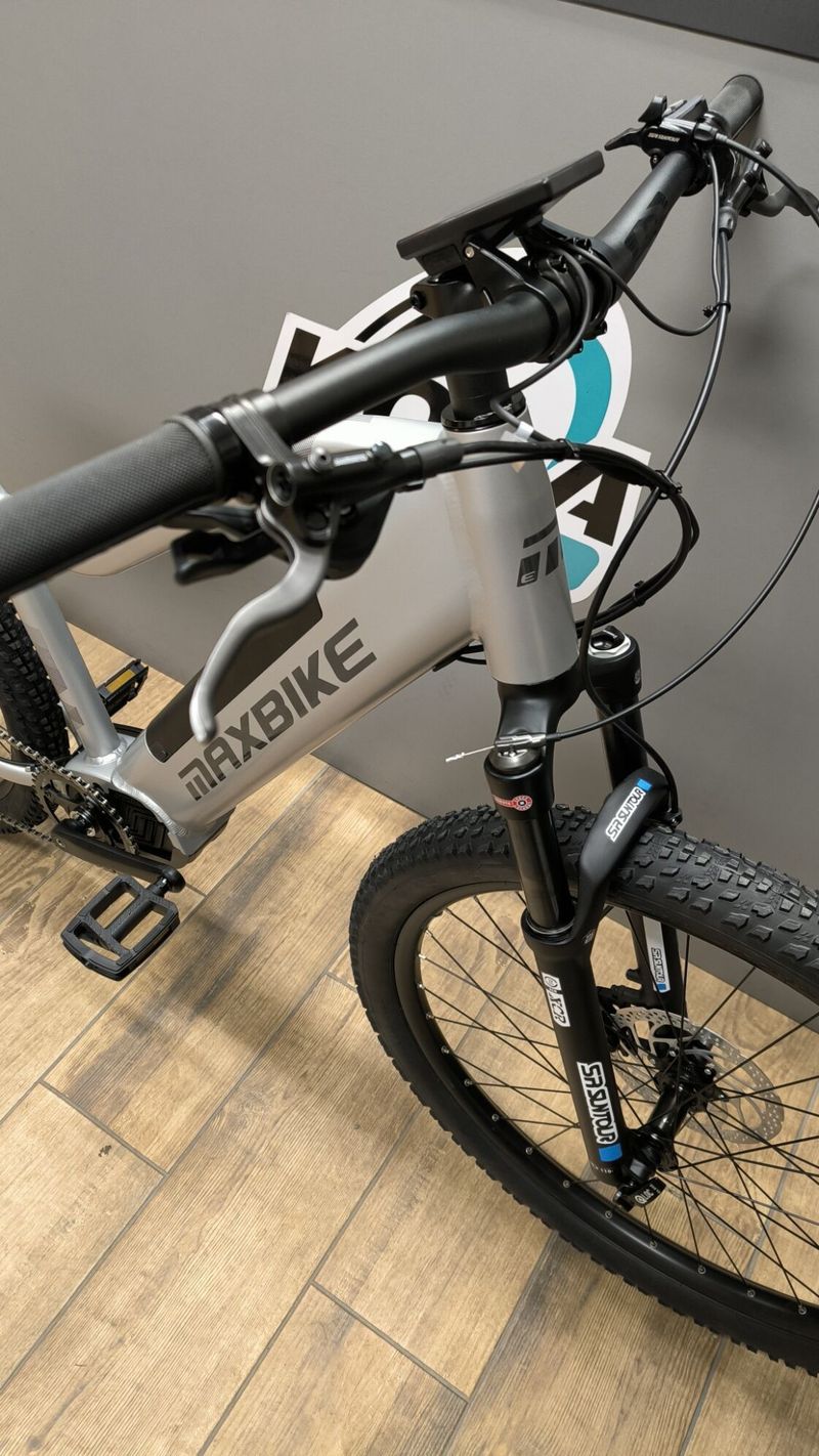 Maxbike Freya 2.1 27,5" 2024 šedá