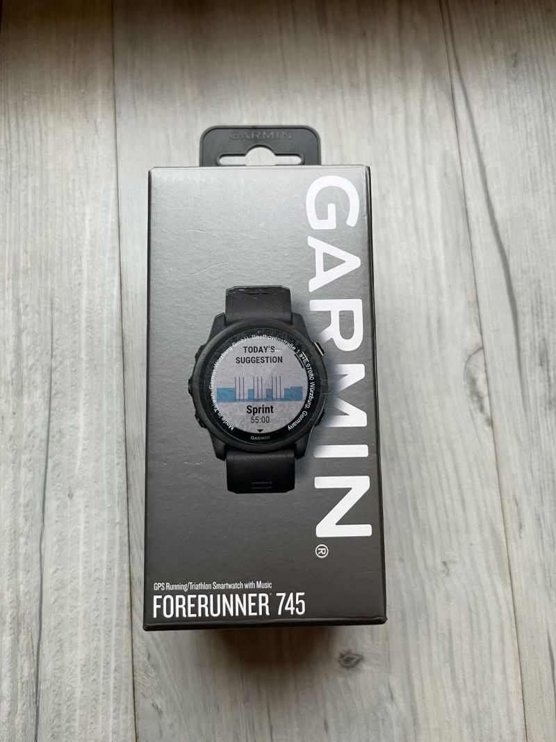 Garmin Forerunner 745