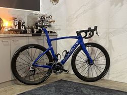 Pinarello Dogma F 53 x Sram Red 2x12 x Lightweight Meilenstein EVO