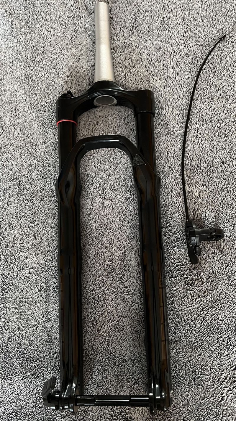 Vidlice Rockshox Reba RL (A9) s ovládáním OneLock