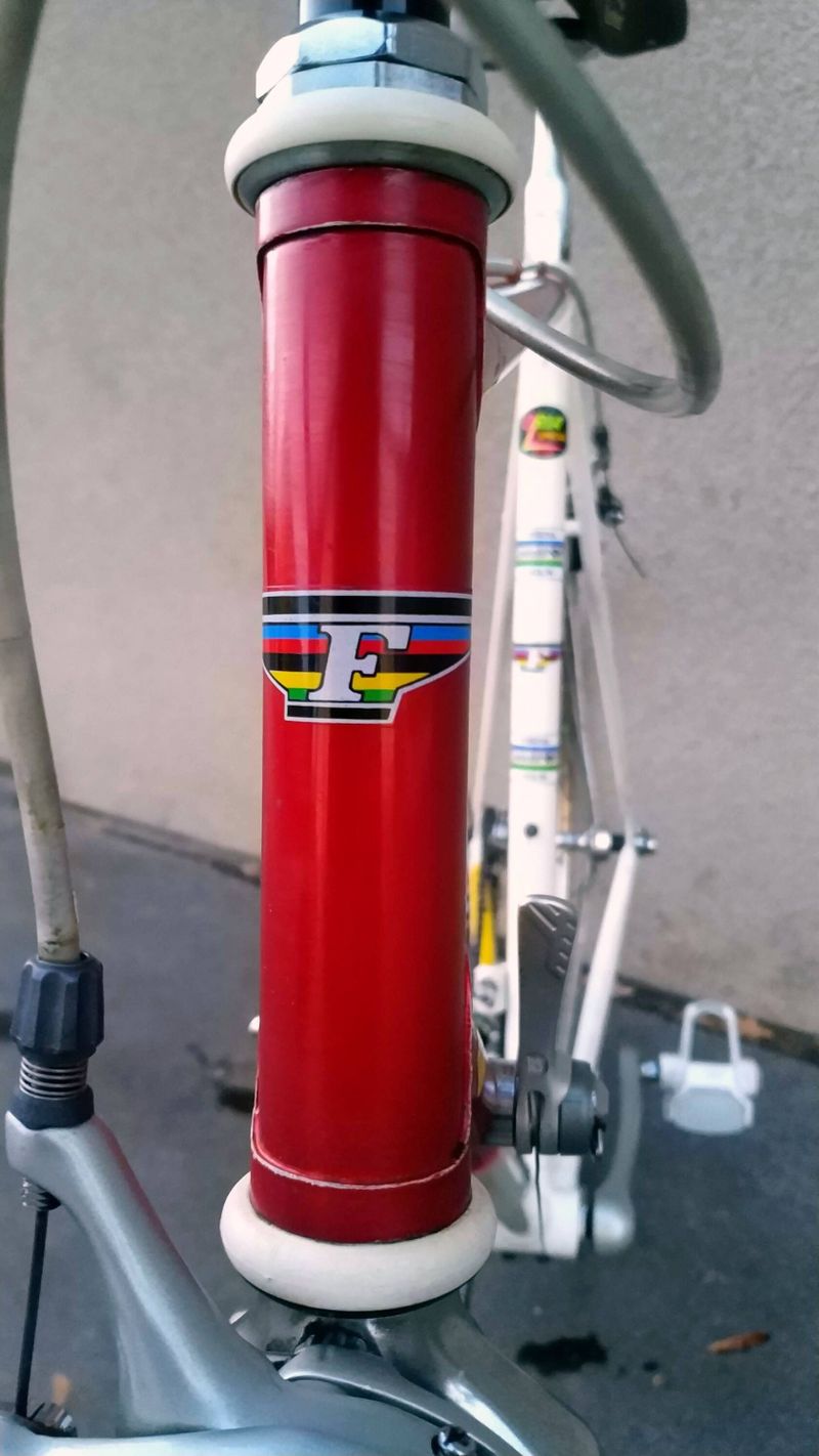 Silniční kolo Fišera Specál Shimano 600 TRICOLOR 8 speed