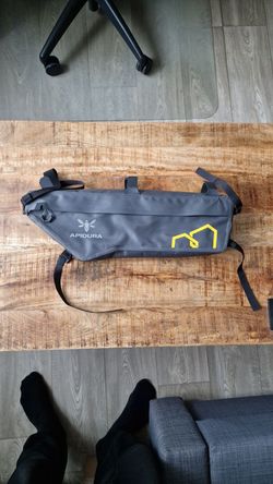 Apidura Expedition Frame Pack 5,3l bikepacking brašna do rámu