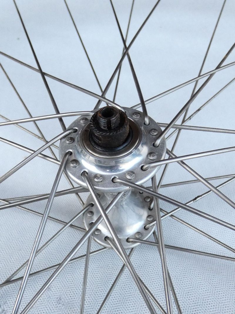 Campagnolo přední náboj + rychloupínák