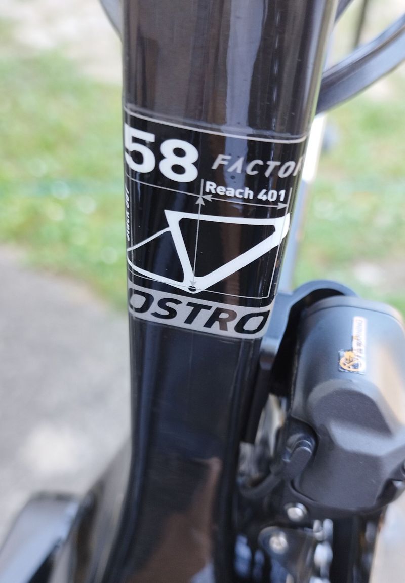 Prodám Factor Ostro w.a.m. + osazení Ultegra R8170 Di2- 12