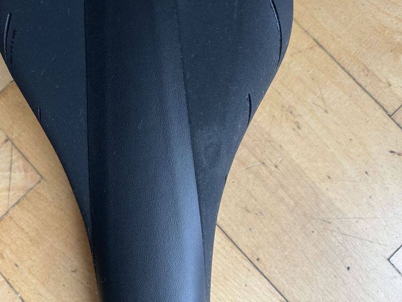 Fizik arione r1 karbon- regular (uzsi varianta)